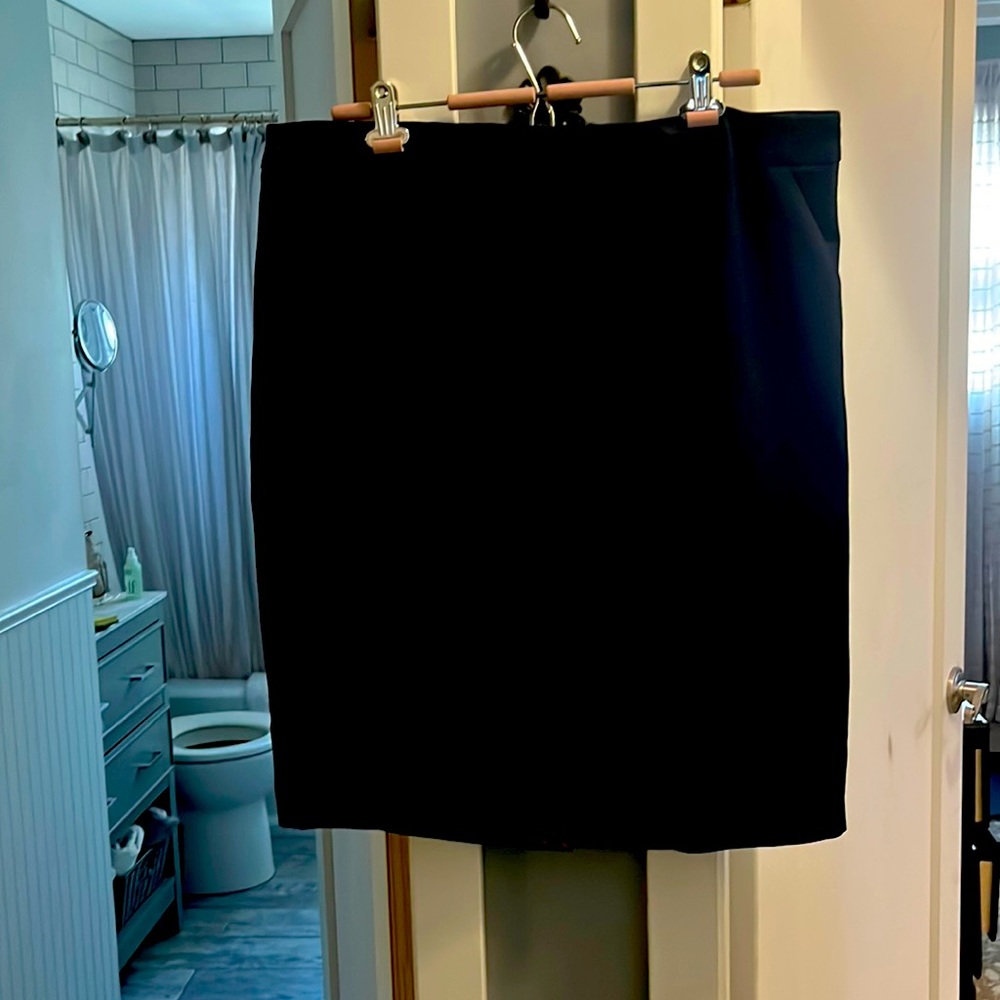 women’s pencil skirt pockets kick pleat